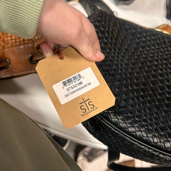 STS RANCHWEAR Woven Leather Shoulder Bag - Picture 2 of 4